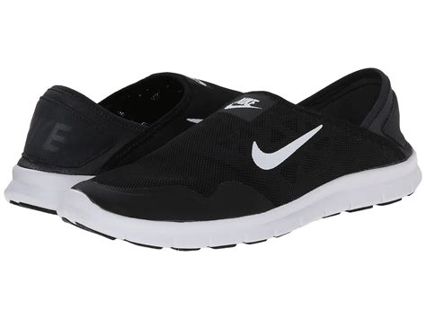 women's nike slip on shoe.